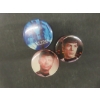 Image 5 : Star Trek Deep Space Nine Trading Cards, Factory Sealed, Seven Pin-Back Buttons