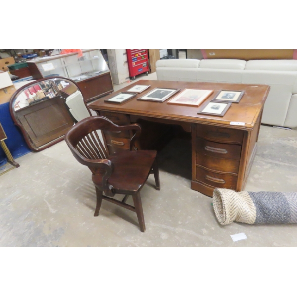 Late 1800s Oak Desk with History at Hudsons Bay Office with Photo