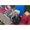 Image 4 : Snapper 8 HP 26" Snowblower with Electric Start (Running)