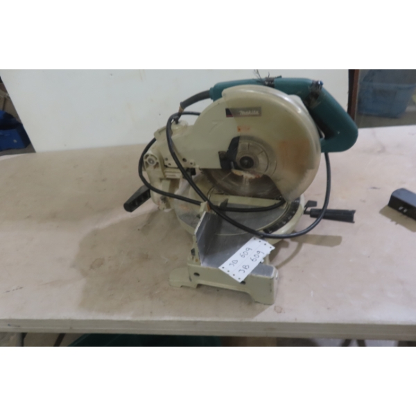 Makita 15-Amp Miter Saw