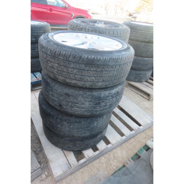 Set of 4 Nissan Rims and Tires, 215/55R17 - Fair Amount of Wear