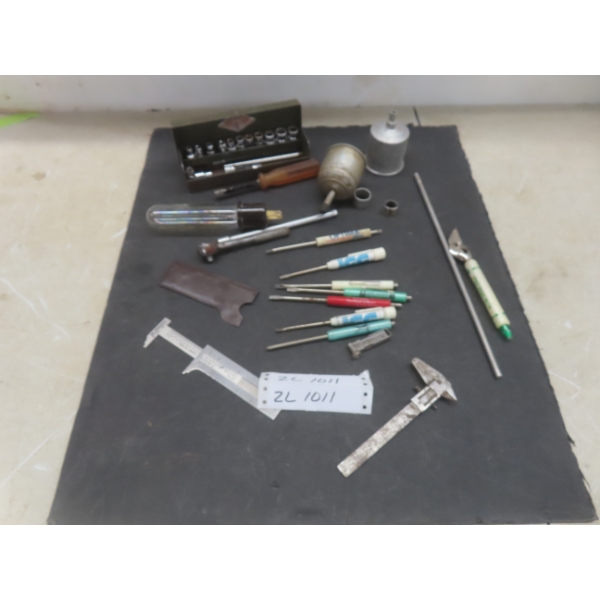 Craftsman 1/4" Drive Ratchet And Socket Set Screwdrivers, Advertising Items, Coleman Funnel,