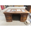 Image 2 : Late 1800s Oak Desk with History at Hudsons Bay Office with Photo