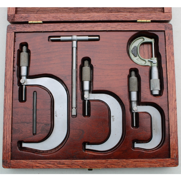 5PC PRECISION MEASURING MICROMETER SET W/ WOODEN CASE