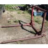 Image 1 : HEAVY DUTY 3 POINT HITCH ROUND BALE FORK