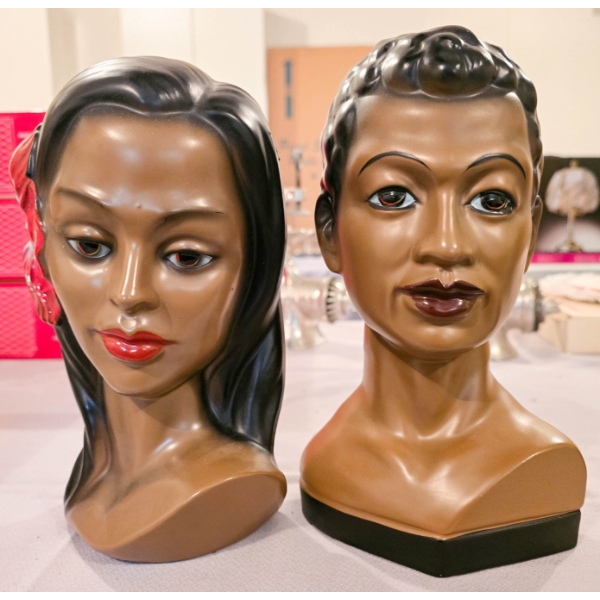 TWO DECO. FEMALE BUSTS