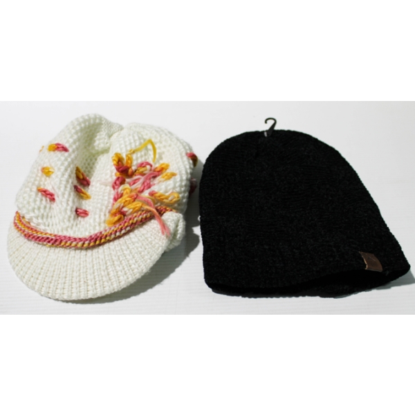 2 WOMEN'S WINTER TOQUE / HATS