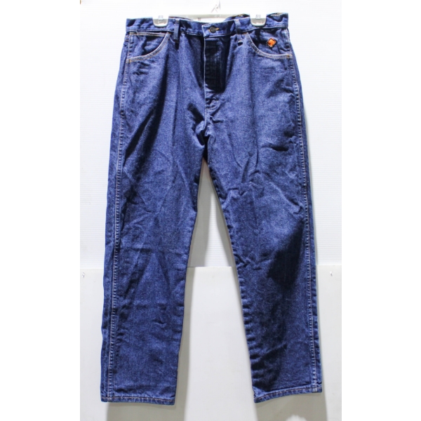 FLAME RESISTANT MEN'S WRANGLER JEANS - SIZE 38 X 32