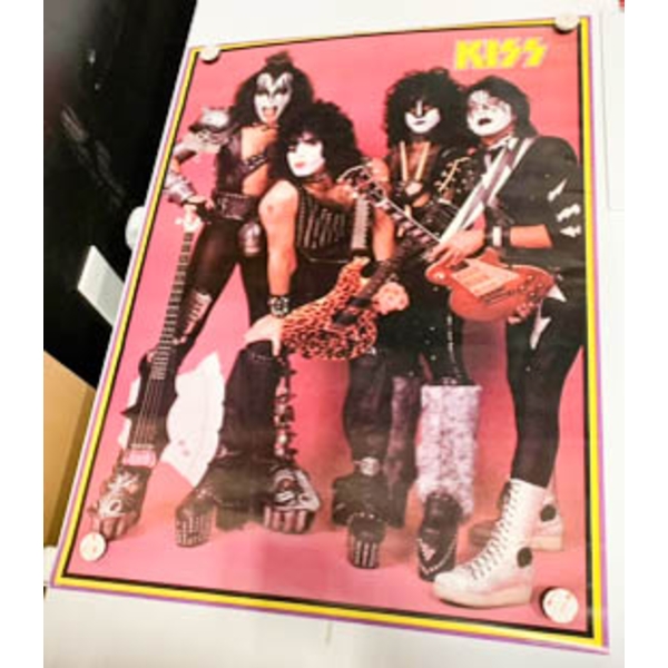 KISS WALL POSTER