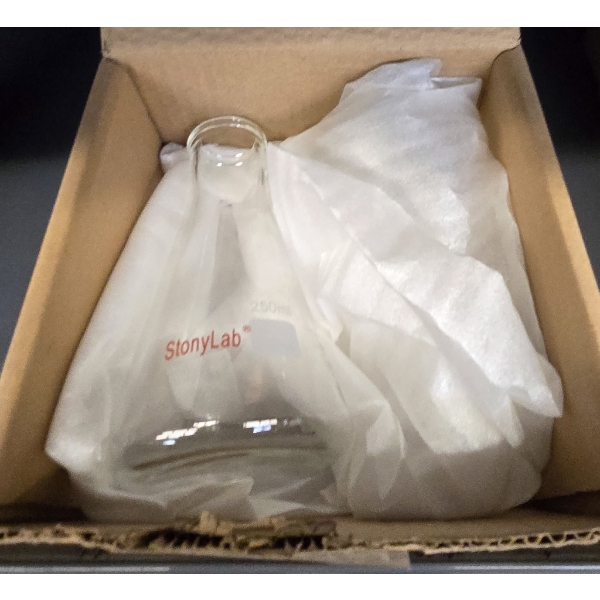 TWO STONYLAB 250ML GLASS BEAKERS