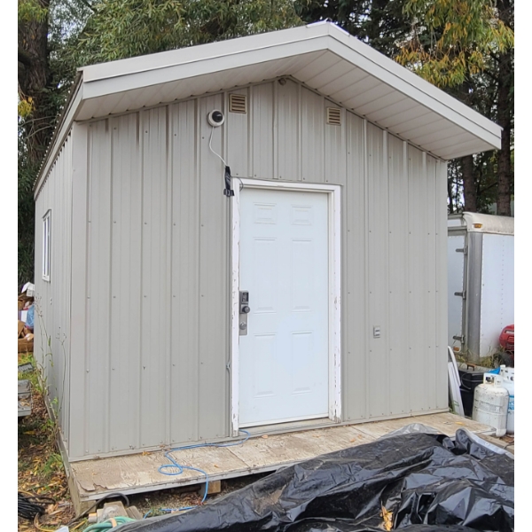 INSULATED HEATED SHOP / CABIN W/ METAL SIDING - 12 FT W X 20 FT L - 8 FT WALLS