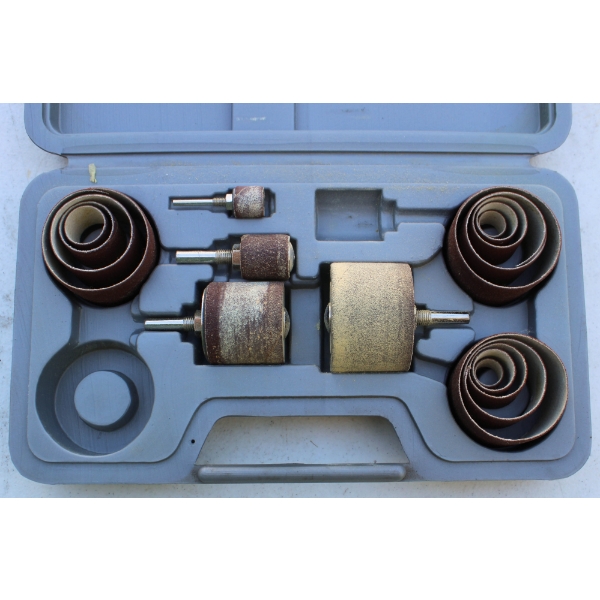 RUBBER SANDING KIT - INCOMPLETE