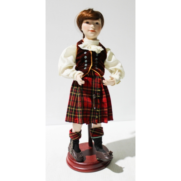 15" PORCELAIN HIGHLAND DANCER FIGURINE W/ DOLL STAND