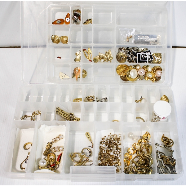 COSTUME JEWELRY W/ ORGANIZERS