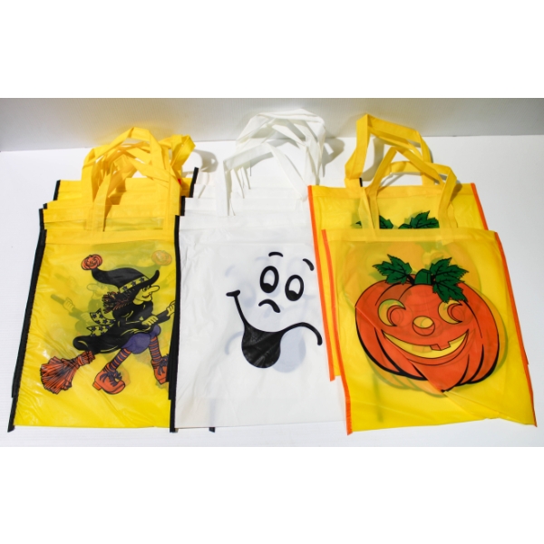 10 NEW HALLOWEEN TOTE / TREAT BAGS