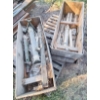 Image 1 : 2 CRATES ASST MILITARY TRIPOD STANDS