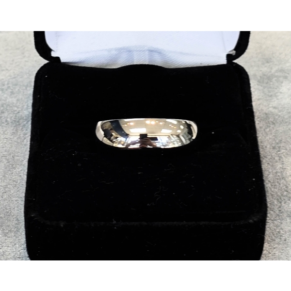 NEW STEEL MEN'S RING - SIZE 10