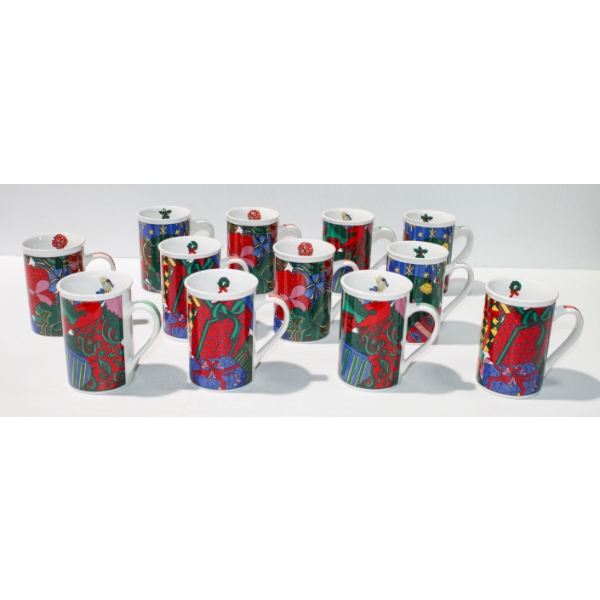 12 CHRISTMAS HOLIDAY MUGS