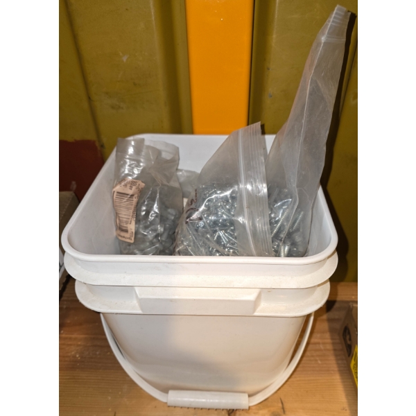 ASSORT. SCREWS AND BOLTS