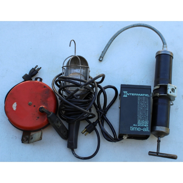TREBLE LIGHT - GREASE GUN ETC.