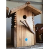 Image 1 : LOG CABIN THEMED BIRD HOUSE