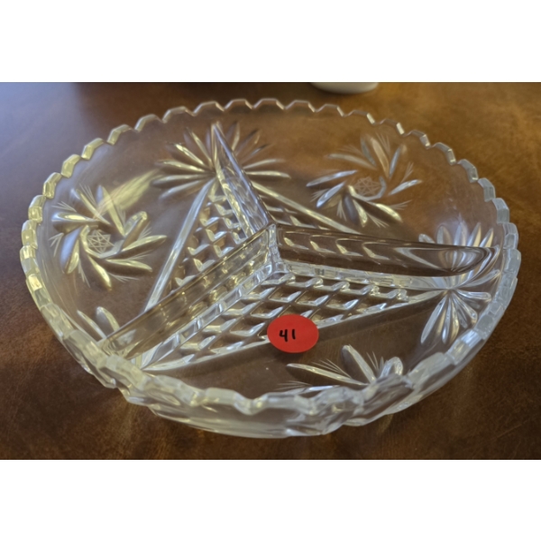 SEPARATED PINWHEEL CRYSTAL DISH