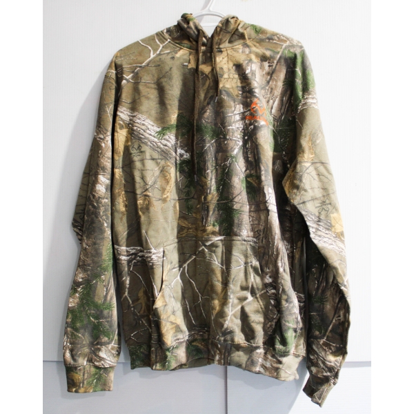 MEN'S CAMO REALTREE HOODIE - SIZE: L - STORE STOCK DISPLAY