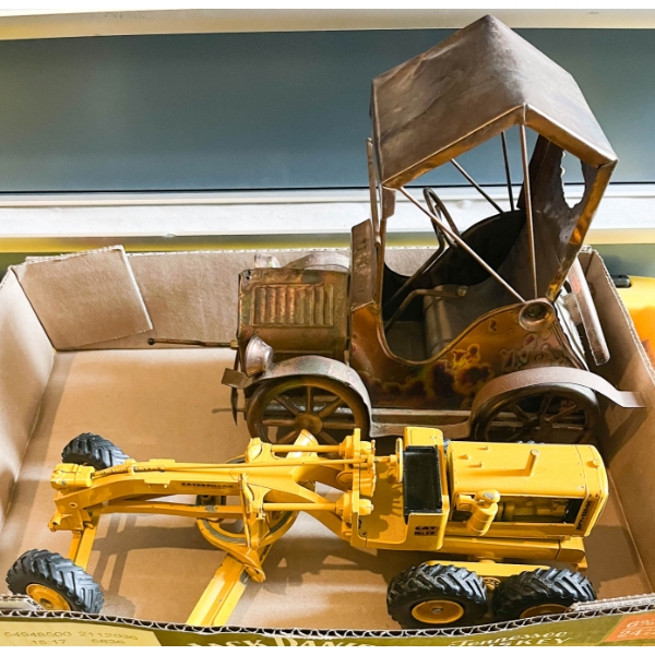 VINTAGE DIECAST CATERPILLAR GRADER & TIN MUSIC BOX CAR