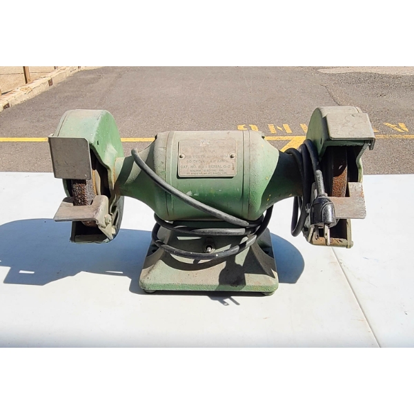 BALDOR 115V 60 CYCLE BENCH GRINDER