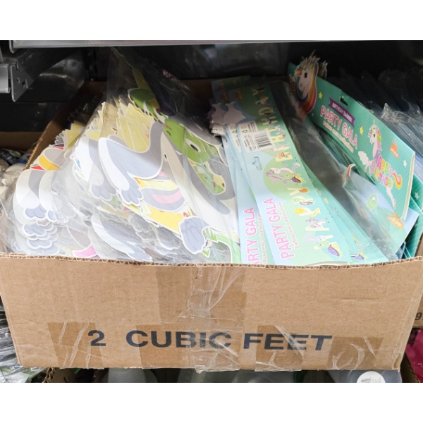 BOX OF HAPPY BIRTHDAY ANIMAL THEMED PARTY BANNERS