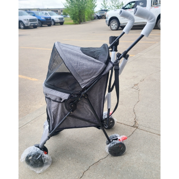 NEW  WEDYVKO FOLDING PET STROLLER