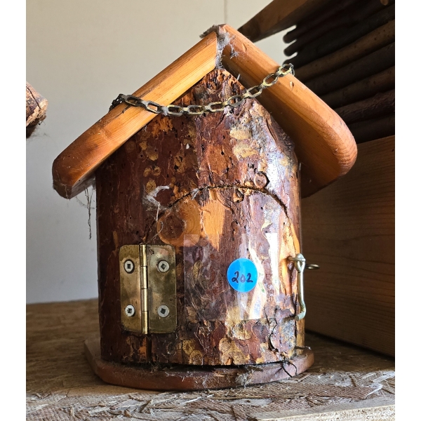 MINI LOG HANGING BIRD HOUSE