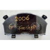 Image 1 : SALVAGE DASHBOARD FOR 2006 FORD FREE STYLE