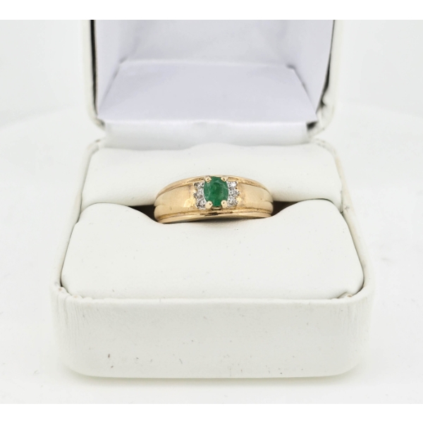10K GOLD EMERALD & DIAMOND RING