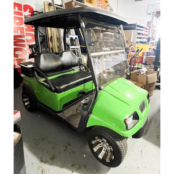 CLUB CAR ELECTRIC GOLF CART