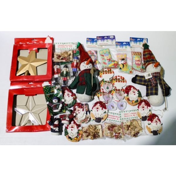 25+ CHRISTMAS TREE ORNAMENTS & STAR TOPPERS