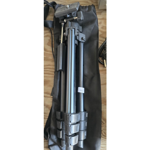 ADJUSTABLE CAMERA TRI-POD WITH CARRY BAG