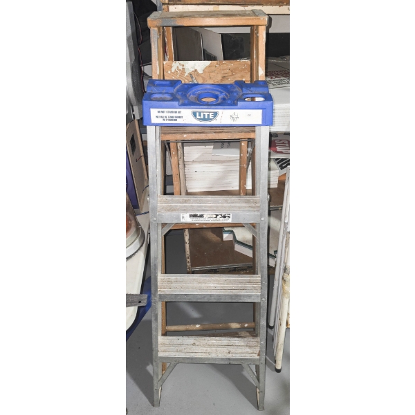 1 ALUMINIUM AND 1 WOODEN PAINTERS LADDERS