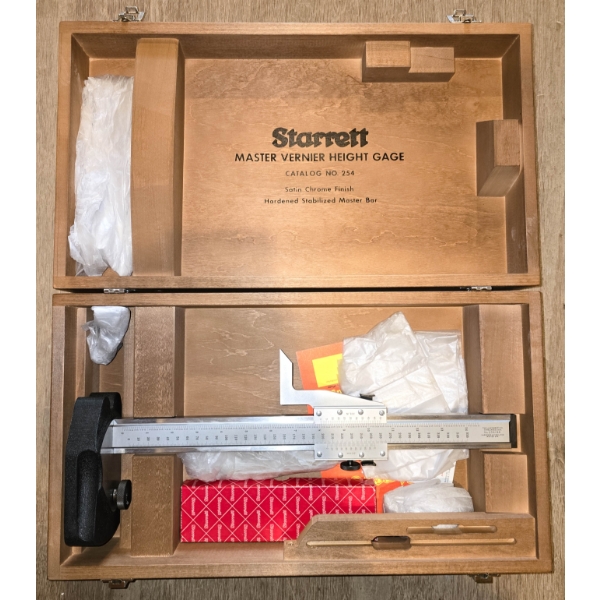 NEW STARRETT MASTER VERNIER HEIGHT GAGE