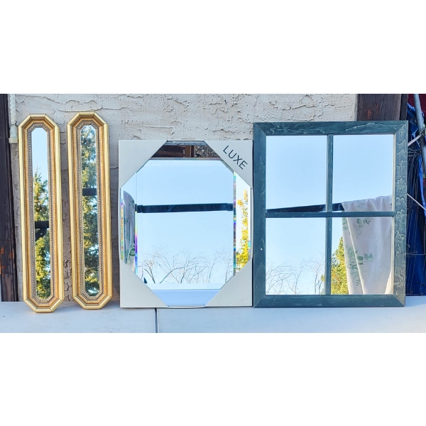 3 HANGING MIRRORS
