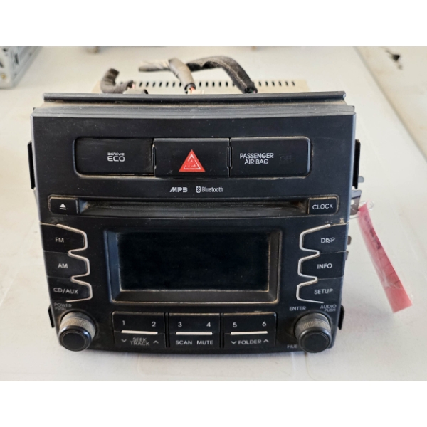 SALVAGED RADIO/ PLAYER FOR 2012 KIA SOUL