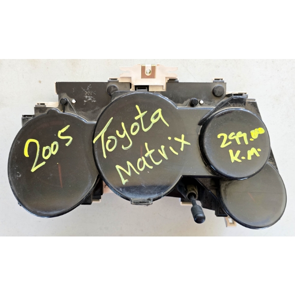 SALVAGE DASHBOARD FOR 2005 TOYOTA MATRIX