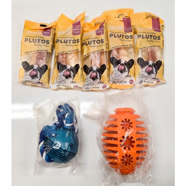 2 HEAVY DUTY DOG TOYS & 5 CHORIZO PLUTO’S DOG CHEWS