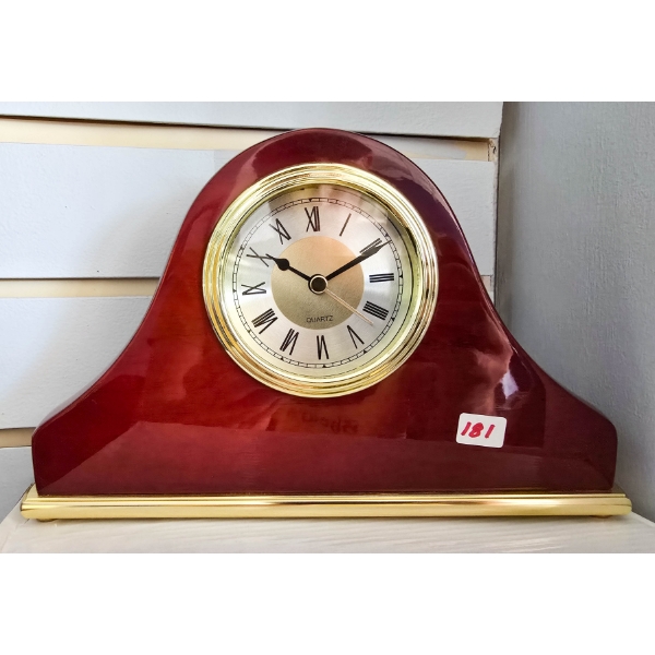 RED QUARTZ MANTLE CLOCK