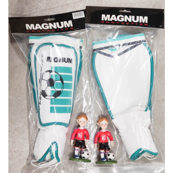 2 MAGNUM JR PROFESSIONAL SHIN PADS 