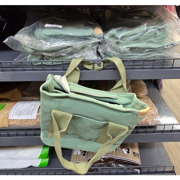 5 LARGE GREEN TOTE BAGS