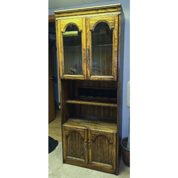 STORAGE / DISPLAY HUTCH