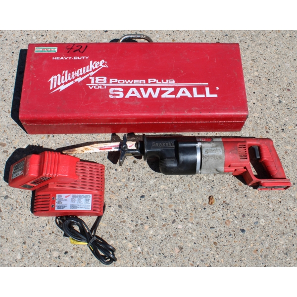 MILWAUKEE CORDLESS 18V POWER PLUS SAWZALL