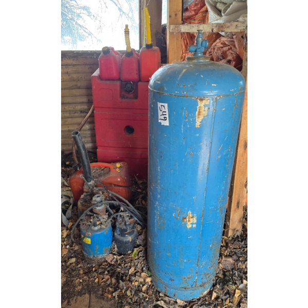 JERRY CANS PROPANE TANKS & SUBMERSIBLE PUMPS 