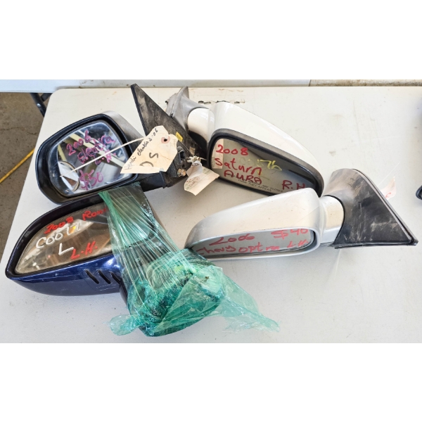 ASSORTED SALVAGED SIDE MIRRORS